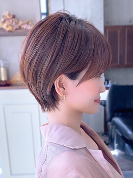 ザシー オモテサンドウ(The C) 大人かわいい小顔ショートボブショートヘア20代30代40代表参道