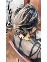編み込み　シニヨン　アップ