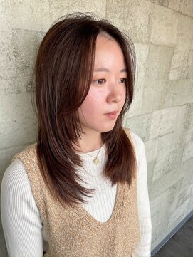 ビスクヘアデザイン(bisq hair design) 韓国風　前髪カット　艶髪　くびれ巻き　サイドバング