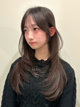 ユニコ(unico) 韓国風/レイヤー/小顔/前髪カット/髪質改善/グレージュ/透明感