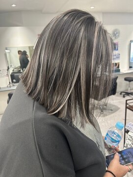 キング 枚方店(K!ng) 縮毛矯正髪質改善ハイライトレイヤーカット枚方美容室エクステ