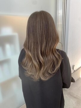 ユニ バイ マグ 長野店(Uni.by Mag) 透明感◎ミルクティーベージュハイライトバレイヤージュ