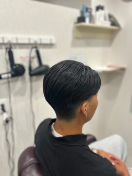 レーヴ(REVE) メンズカット　ツーブロック　刈り上げ