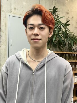 ノイ(noii) オレンジカラー/センターパート/メンズ/ブリーチカラー