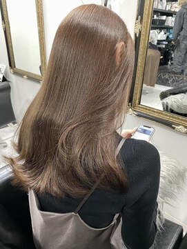 グラム(gram) 艶感セミロング×ナチュラルブラウン