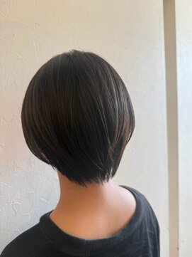 エヌアンドエー 春日部東口店(hair shop N&A) 艶感とまとまりが映えるナチュラル丸みショートボブ
