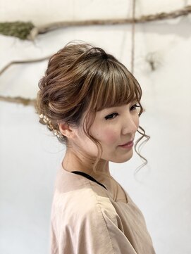 ヘアセットサロンエッジ(Edge) ゆるっとルーズシニヨン