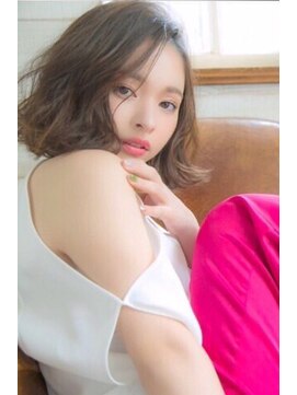 レーヴバイロンド 仙台(Reve by Lond) 大人可愛いラフミディアム