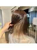 大人かわいいストレート切りっぱなしインナーカラー