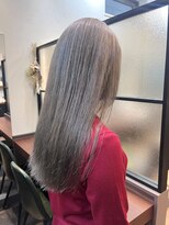 プチメゾントウキョウ(Petit Maison Tokyo) ホワイトシルバー_ロングヘア