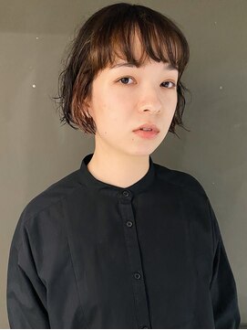 ロジ(loji) ドライなパーマとショートボブ