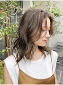 オリーブアッシュハイライト×顔周りカット
