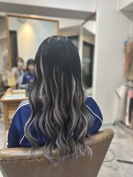 フツーロ 栄(FUTURO) プルエクステ