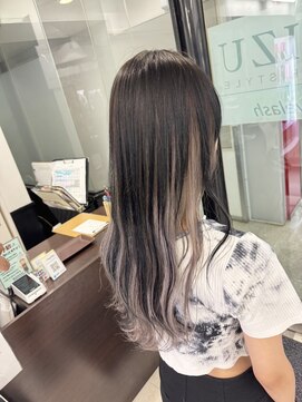 アイズ 本厚木(AIZU) ホワイトベージュカラー