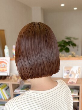 エホン(ehon) 秋深まる季節に優しいミニボブでお出かけ日和に。