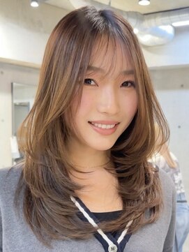 シー 萩原店(sea) ハイライトカラーミルクティーベージュレイヤーカット