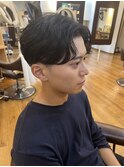 センターパートショートマッシュ