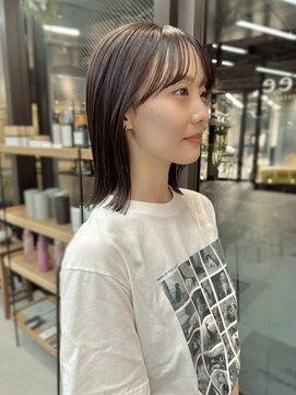 ミィ 表参道(mee.) 黒髪/ボブウルフ/ネビージュ/小顔/ワンレン/髪質改善/前髪