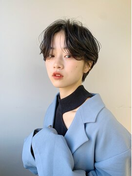 ヴェイン 渋谷(vain) くびれショート黒髪パーマ