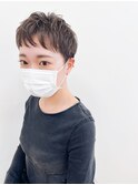 ベリーショートとオン眉と刈り上げ