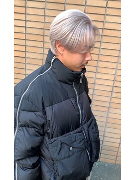 テラ 仙台(Tera) ホワイトカラー　メンズカット　ブロンド