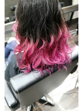 フェイスヘアーデザイン(Faith Hair Design) ワインレッドグラデーション