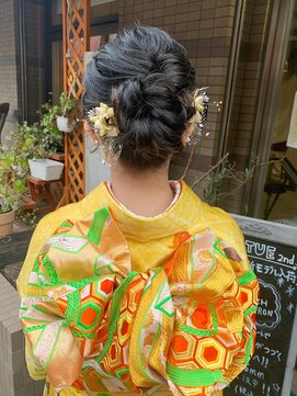 イロ(Ilo) （成人式）振袖着物ヘアセット