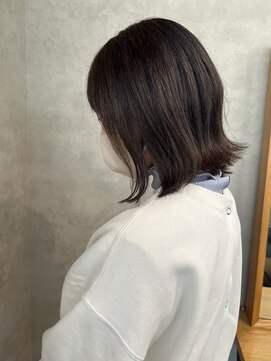 クララデアンシュシュ(Kurara de UN CHOU CHOU) 赤みのないオリーブブラウン