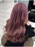 ピンクベージュ