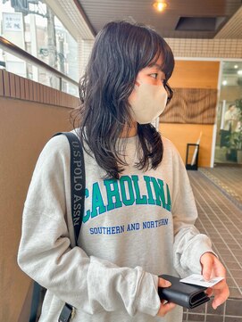 サロン シー(salon sea) salonsea　とわ　クセを活かしたパーマ風レイヤースタイル