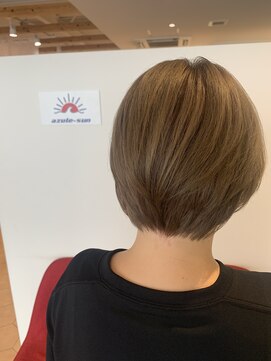 アズールサン 草加西口店(azule-sun) ブリーチ,ダブルカラー,ベージュ,グレージュ,ショート