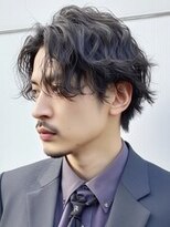 ニド(Nido.)&nbsp;メンズセンターパート☆ニュアンスパーマ風ミディアム
