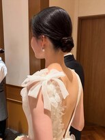 ファシー(faccie)&nbsp;タイト  シンプルシニヨン 花嫁ヘア