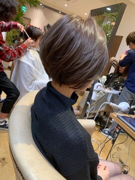 アヴァロン(AVALON) 束感くびれショート×ラベンダーアッシュ