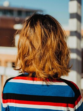 カラーサロンビスカリア 相模原エリア 淵野辺駅店(Color salon Biscaria) ミディアム☆ハイトーン☆カール[淵野辺/淵野辺駅]