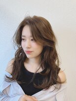 ベラ(Bella)&nbsp;抜け感ウェーブ×ナチュラルベージュ