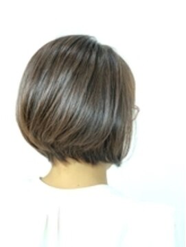 クオリス 赤塚店(QUALIS) 大人ショートボブ×ナチュラルボブ×ミニボブ  20代30代40代