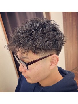 ダンブライズバーバー(DAN BRISE) スパイラルパーマ