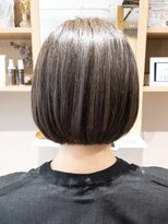 アルフレッド 桜本町店(alfRed) ショートボブ グレージュ 丸みショート 小顔