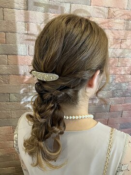 イッツヘアー(IT'S HAIR) 編みおろしヘアセット