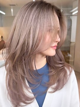 ヨロ 上野(YOLO) ハイライトカラーミルクティーベージュケアブリーチダブルカラー