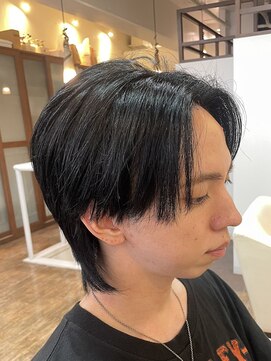 スタジオフォーエイチ(STUDIO 4H) マッシュウルフ/センターパート/アッシュブラック/絶壁解消