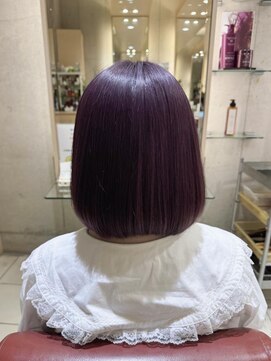 エム インターナショナル 春日部本店(EMU international) 1ブリーチのツヤっと赤紫ボブ