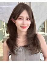 アフロートリノ(AFLOAT Leino)&nbsp;小顔前髪顔まわりレイヤーカットフェミニンロング透明感カラー