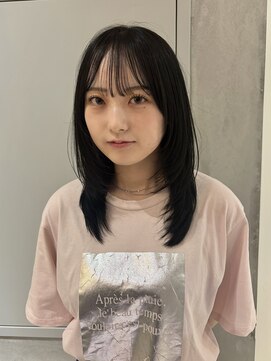 ヨーク(YOKE) 【YOKE】ミディアムレイヤーハッシュカットシャギー顔周りカット