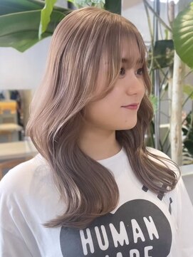 サンクマーケット 渋谷(cinq MARKET) 渋谷ブリーチカラー顔周りレイヤーカットミルクティーベージュ