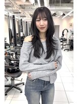 アナ ラーナ(Anna Lanna)&nbsp;ナチュラルレイヤー　くびれミディアム　アッシュグレージュ