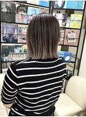 『バレイヤージュ』ホワイトシルバー系！