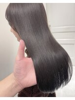 ソラ 鶴見店(sola)&nbsp;鶴見で叶える夏のアッシュストレート