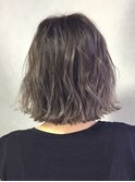 ハイライト×バイオレットアッシュ×切りっぱなしボブ